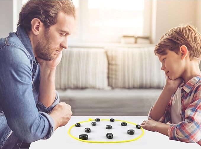 MindSpark - Juego De Ajedrez Magnético Divertido Juego De Estrategia Para Niños y Familias