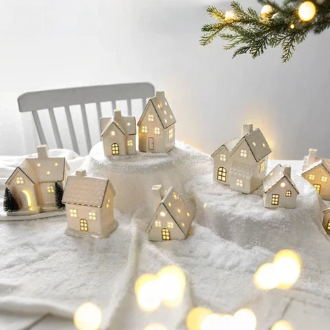 SnowLume - Conjunto Decorativo LED De Aldeas Navideñas De Cerámica