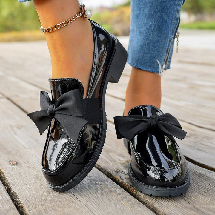 Ziena - Mocasines De Charol Con Lazo Decorativo