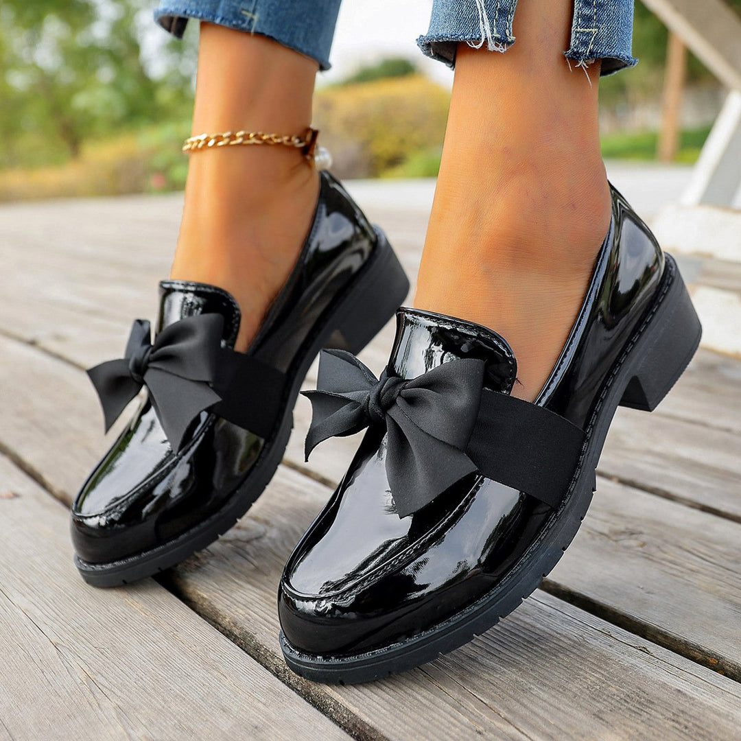 Ziena - Mocasines De Charol Con Lazo Decorativo