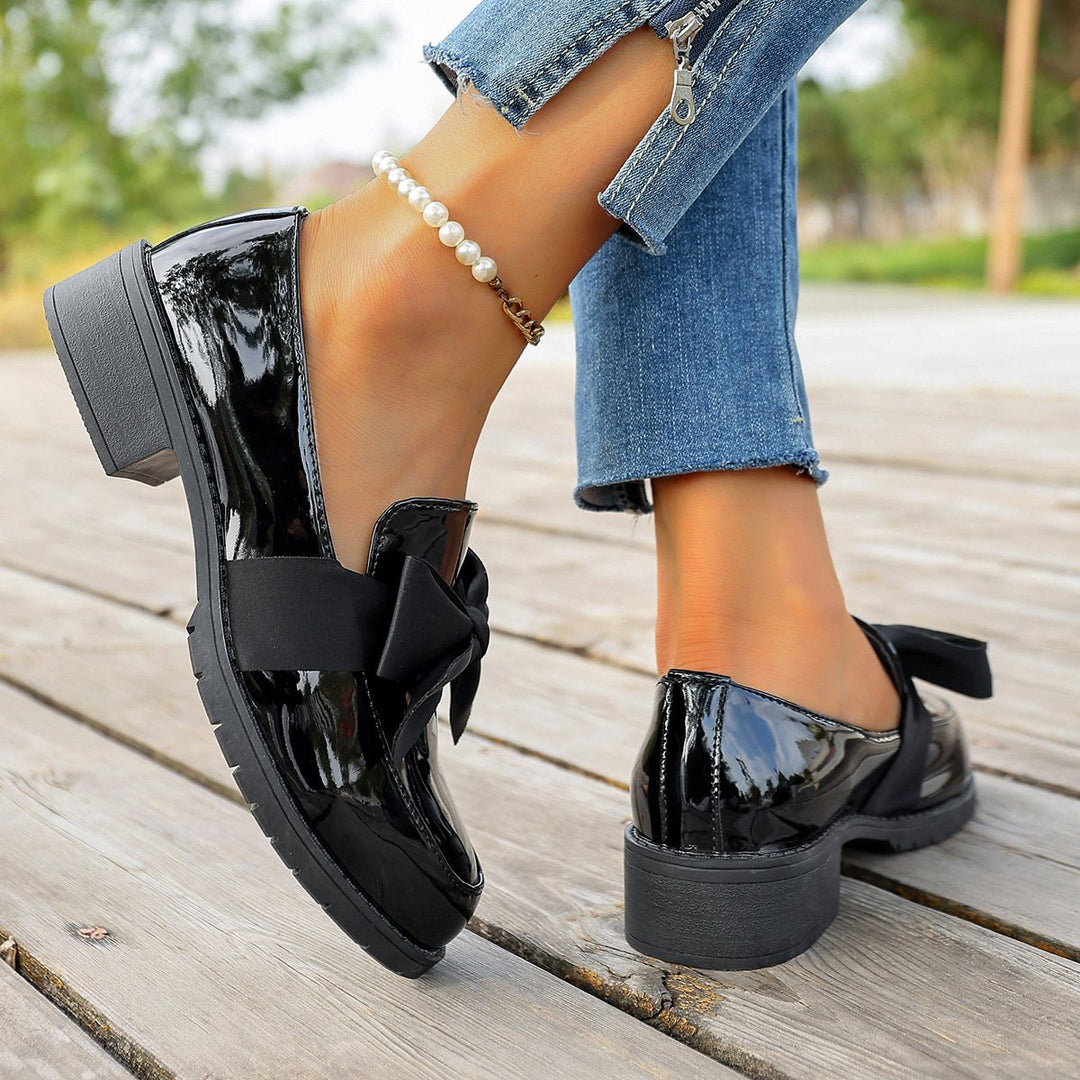 Ziena - Mocasines De Charol Con Lazo Decorativo