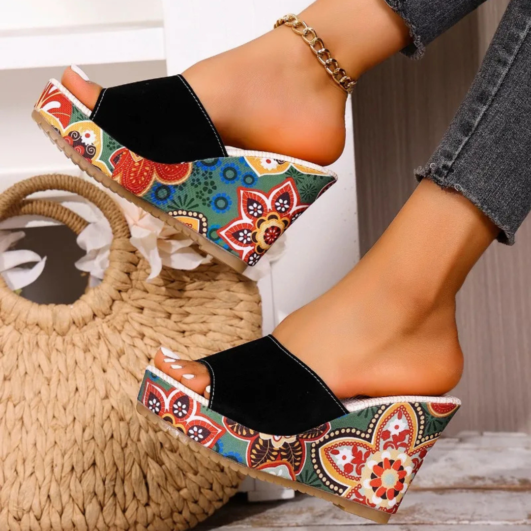 Talora - Mules Esculturales Con Tacón Floral