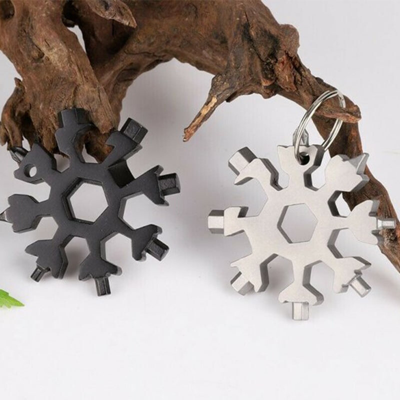 GearForge - Multiherramienta 18 en 1 De Acero Inoxidable Portátil Para Aventuras al Aire Libre