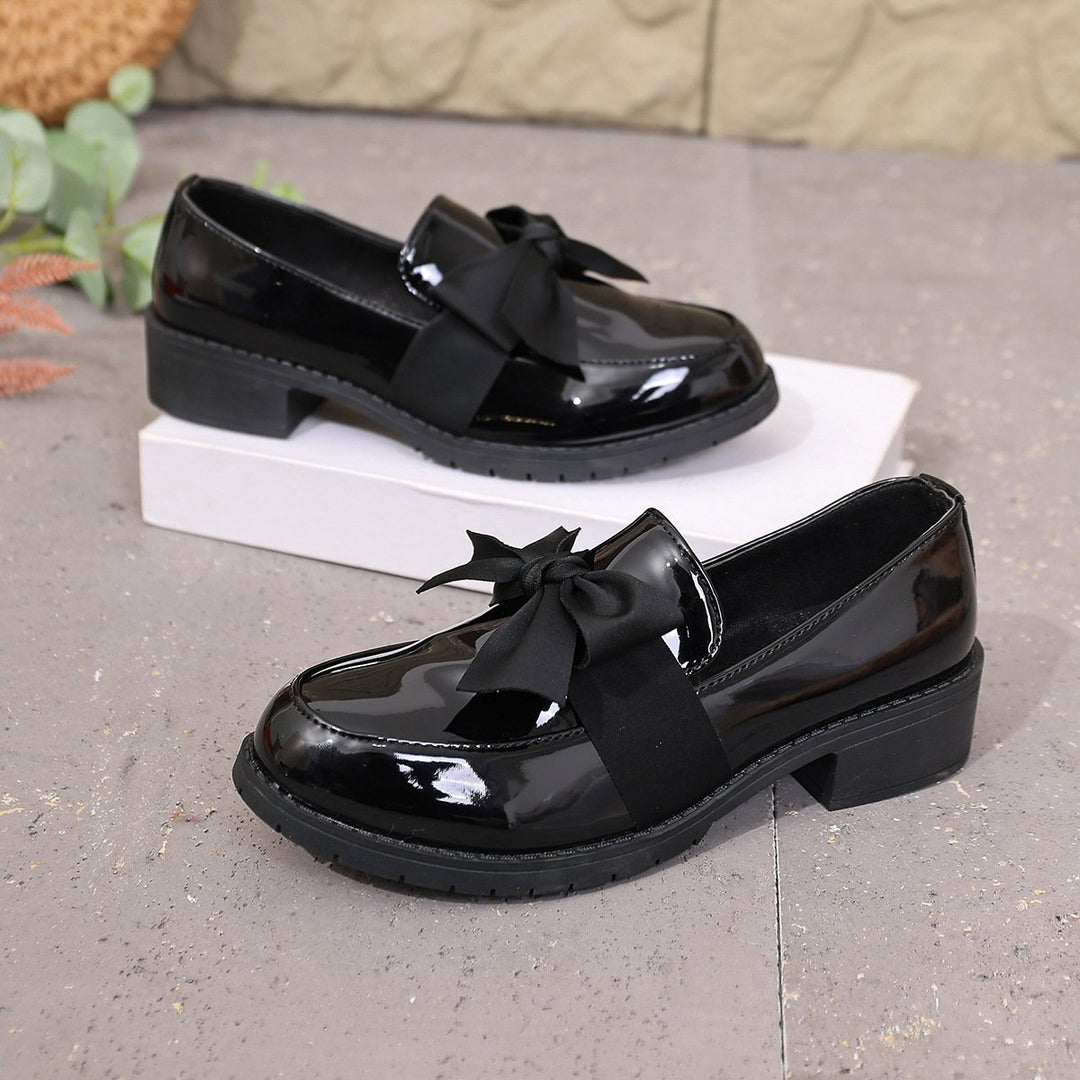 Ziena - Mocasines De Charol Con Lazo Decorativo
