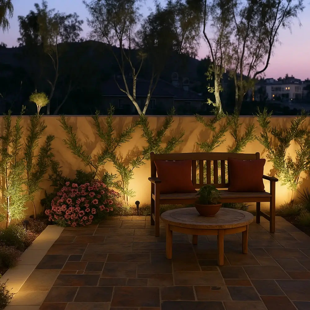 LumaBloom - Foco Solar Para Jardín