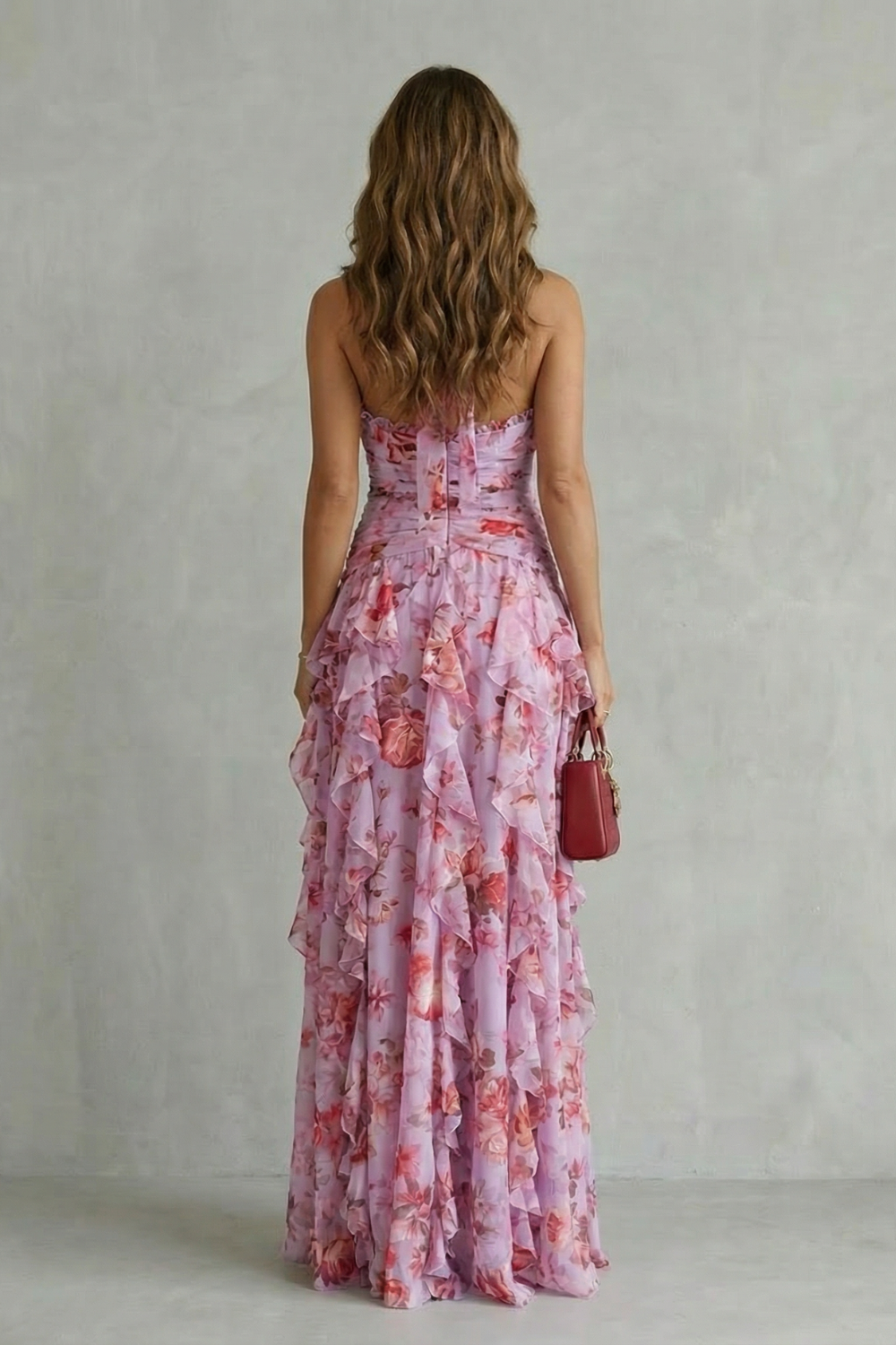 Eliora - Vestido Largo Con Cuello Halter y Estampado Floral En Cascada