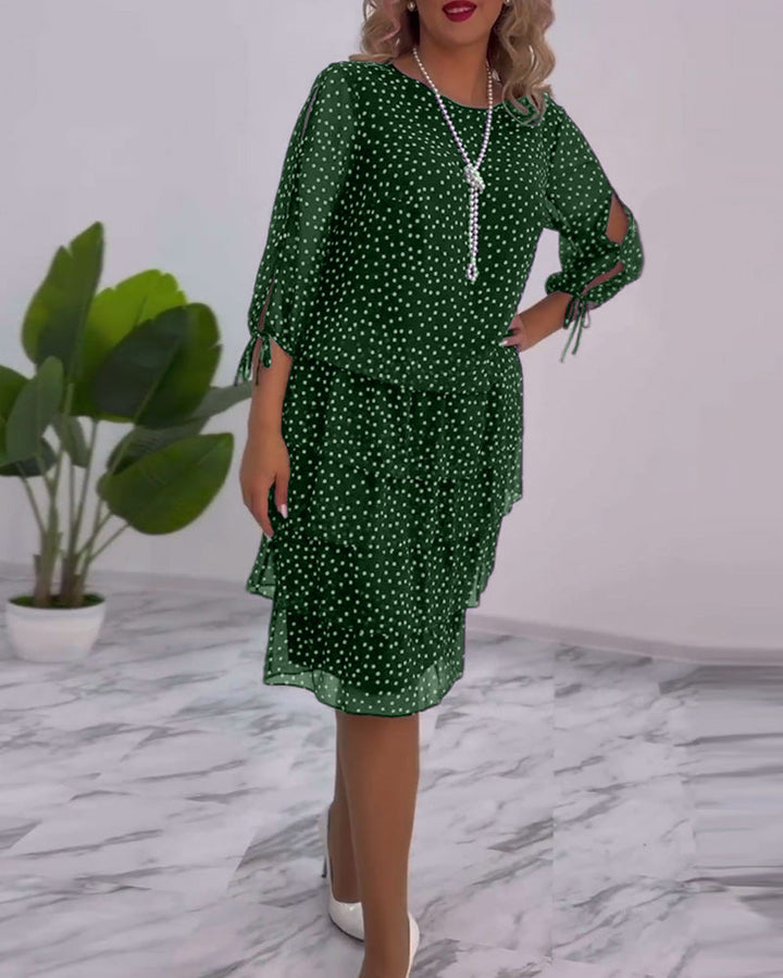 Eralyn - Vestido Escalonado Con Estampado De Lunares y Mangas Con Lazo y Abertura