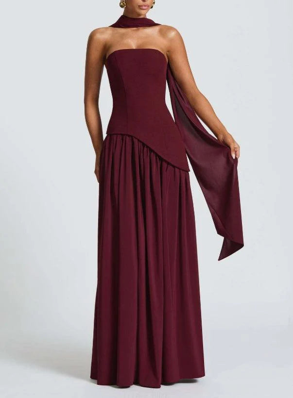 Madame - Vestido Largo Sin Tirantes Con Cinta y Abertura