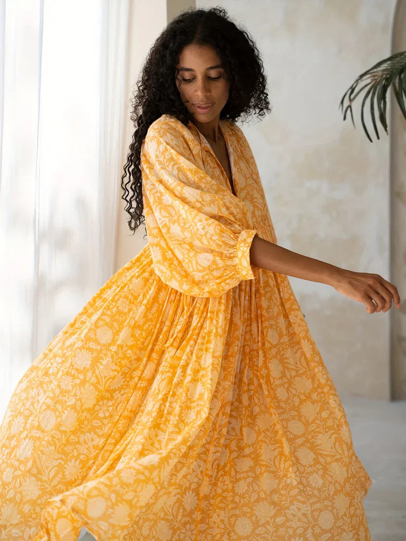 Janna - Vestido Midi Con Estampado Floral y Escote En V