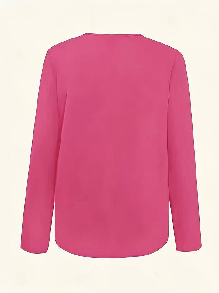 Chelsey - Camiseta Con Cuello Asimétrico y Dotones Decorativos