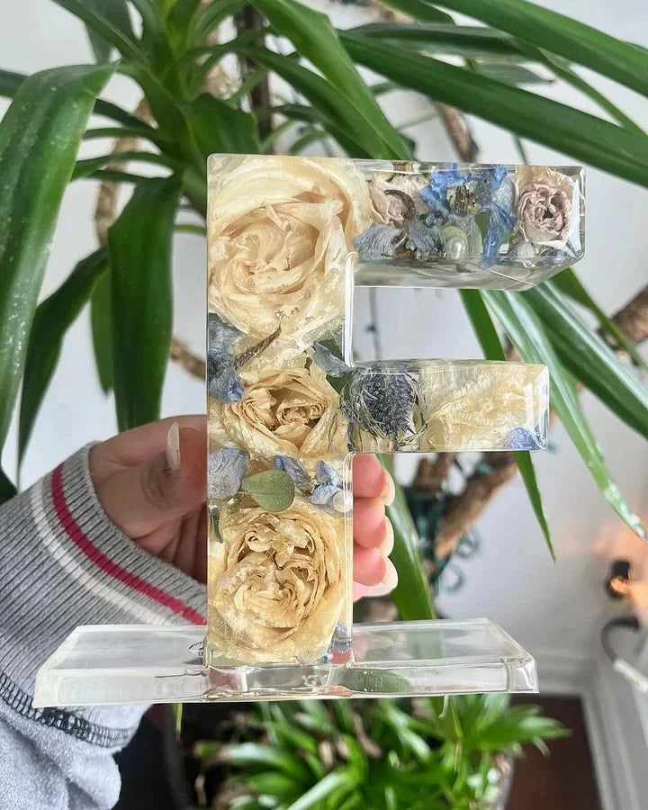 PetalLume - Lámpara De Noche De Resina Con Flores Hechas a Mano