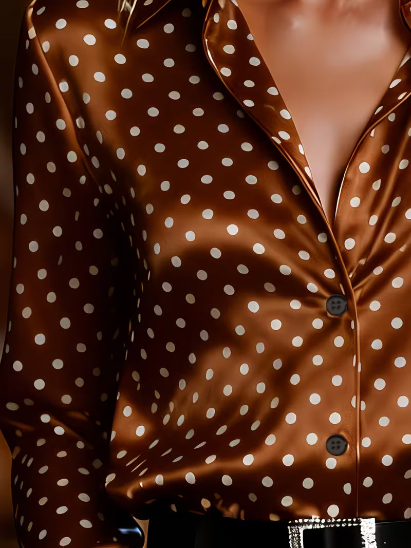 Amalien: Blusa Elegante y Versátil con Lunares