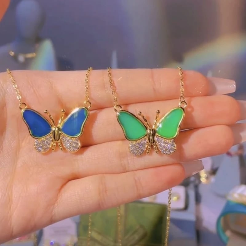 Celestafly - Collar con Mariposa Que Cambia de Color