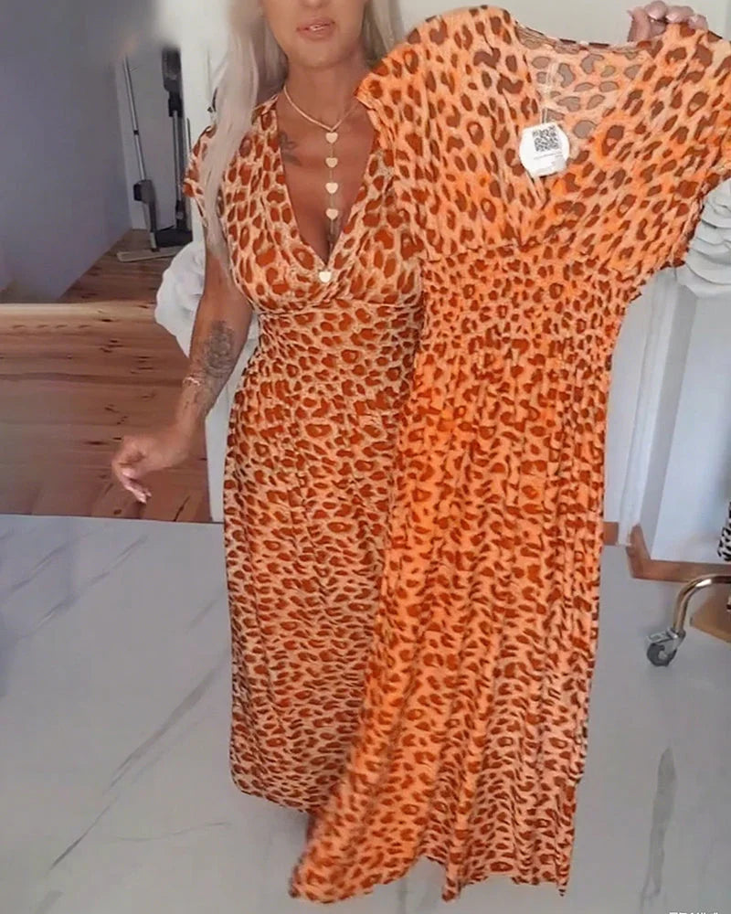 Erendira - Elegante Vestido Con Cuello En V y Estampado De Leopardo