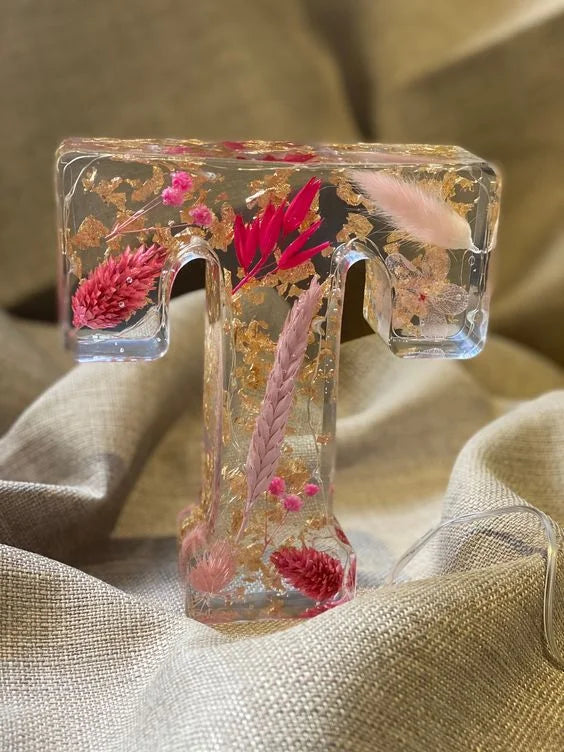 FloraShine - Lámpara Nocturna de Resina Con Flores Hecha a Mano
