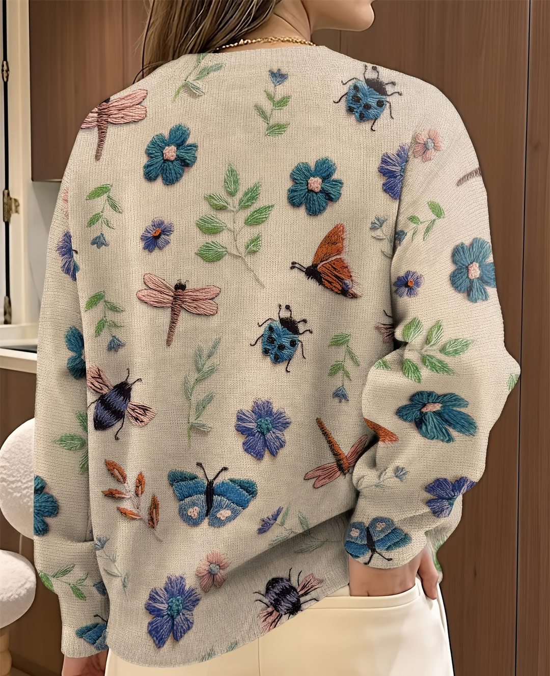 Lesa - Jersey Con Estampado Floral Y De Insectos