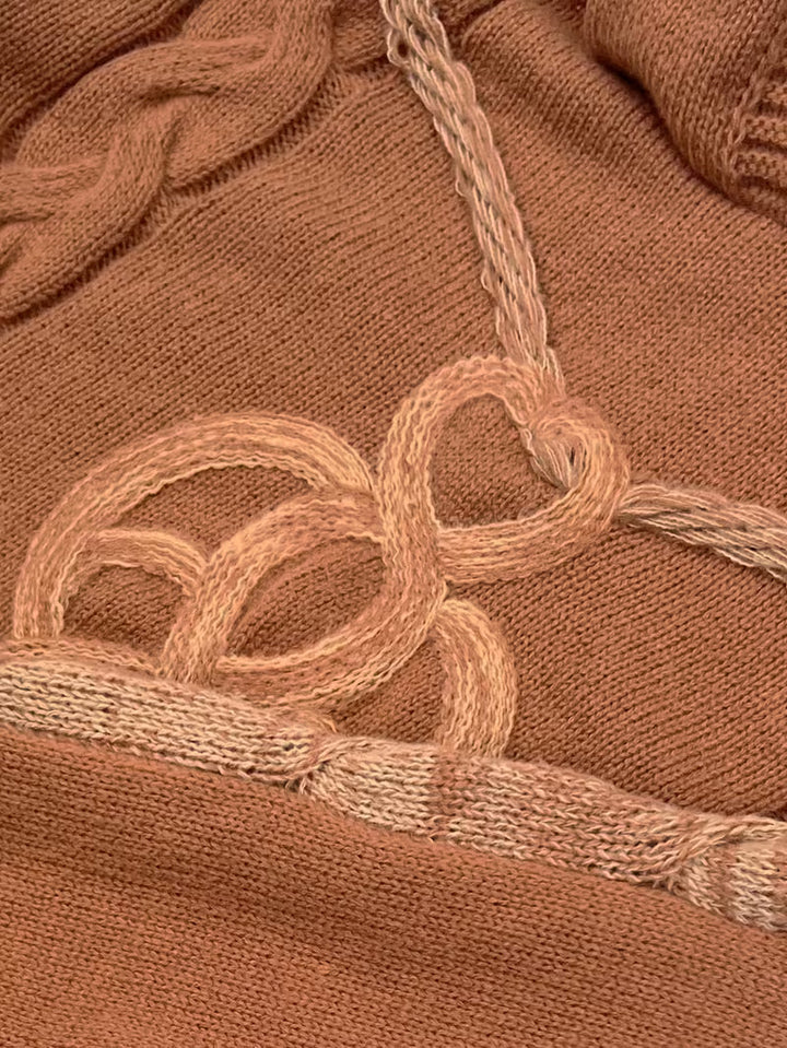 Cypriana - Elegante Jersey De Punto Con Capucha