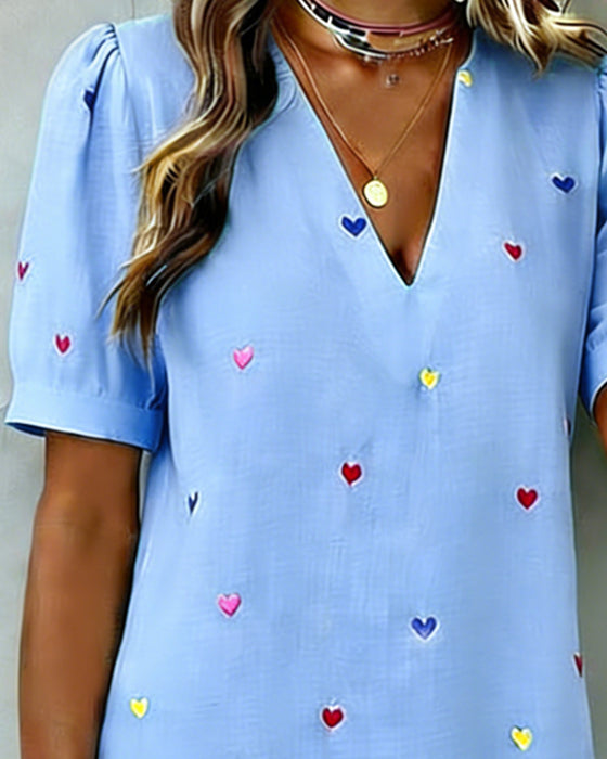 Steinunn - Vestido Colorido Con Estampado De Corazones y Cuello En V