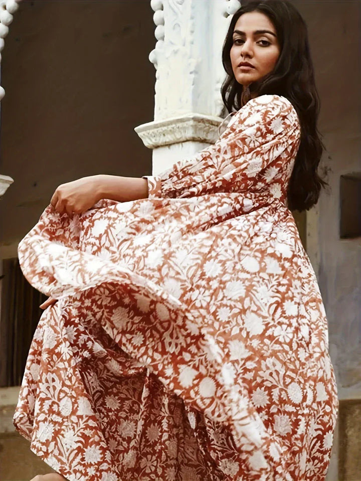 Janna - Vestido Midi Con Estampado Floral y Escote En V