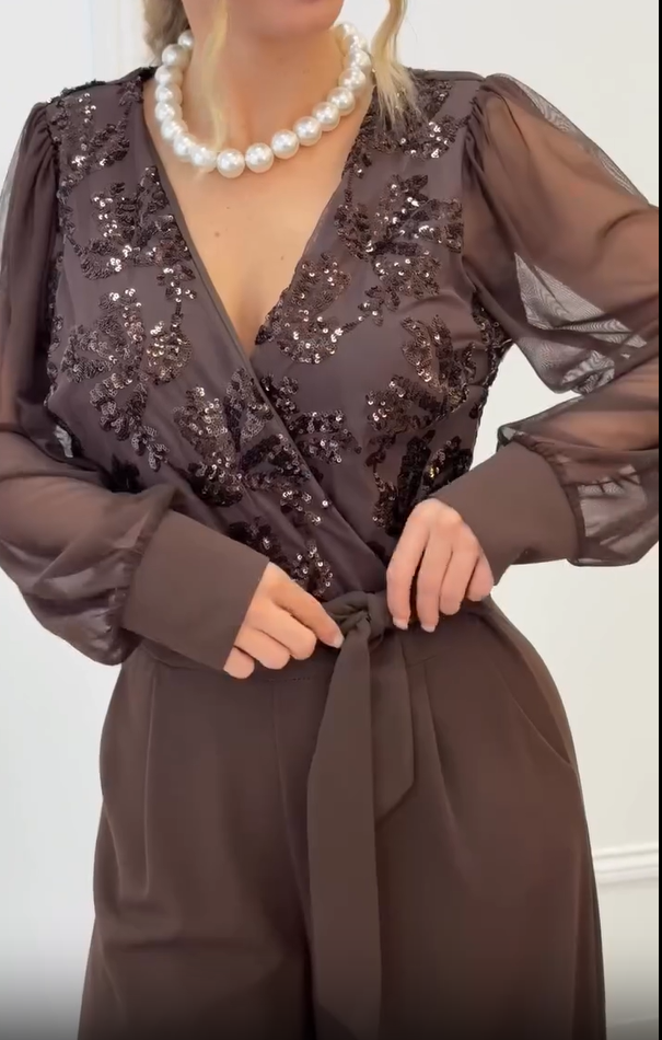 Meira - Mono Con Mangas Largas De Malla y Adornos