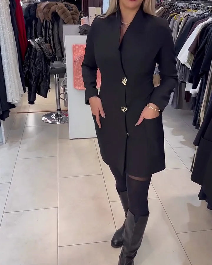 Shireen - Vestido Con Cuello Alto y Botones Metálicos