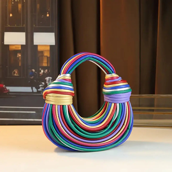 Kamila - Bolsos Esculturales con Forma de Fideo