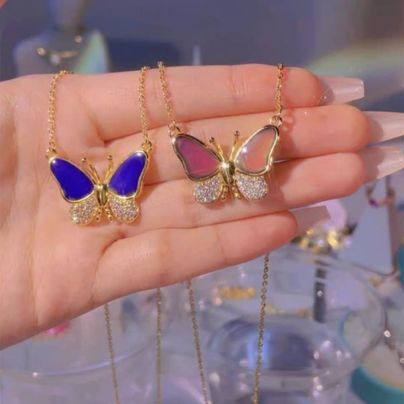 Celestafly - Collar con Mariposa Que Cambia de Color