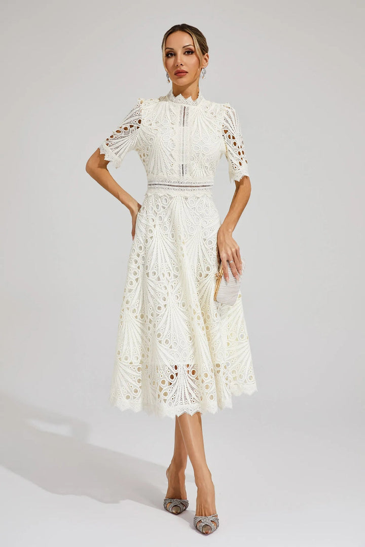 Vorelle - Vestido Informal de Manga Corta con Bordado Floral