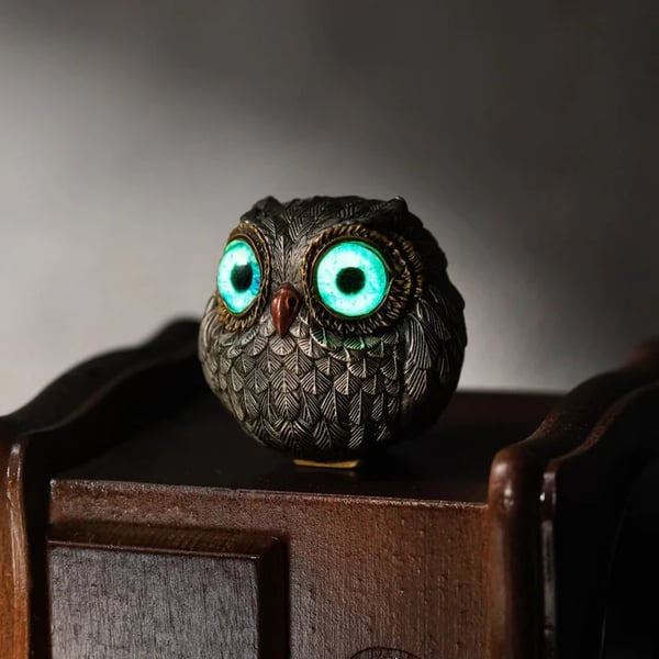 LuckyOwl - Búho De la Suerte De Bronce Guardián - El Sabio Vigilante Del Fieltro