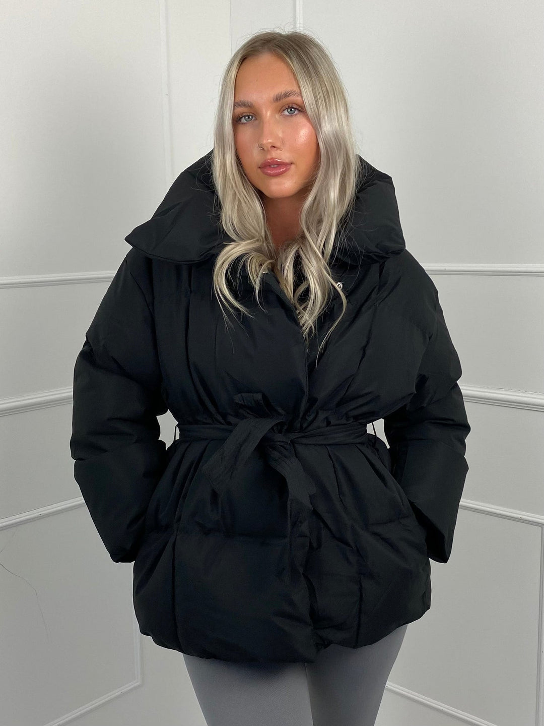 Heidie - Chaqueta Acolchada Corta Con Bolsillos En El Cinturón