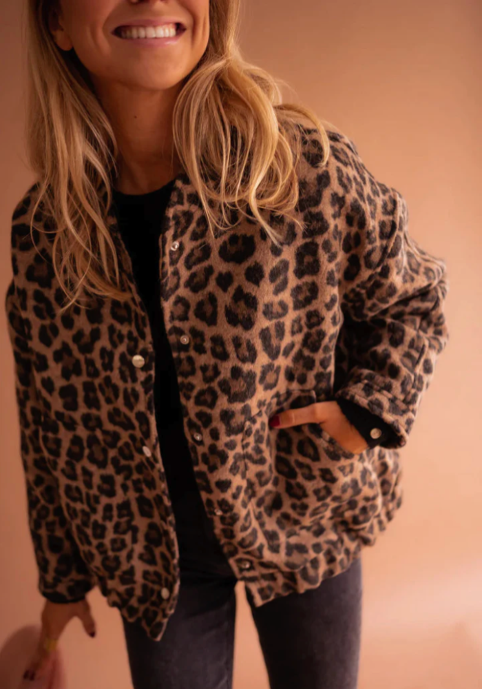 Fairuza - Chaqueta De Leopardo Con Botones
