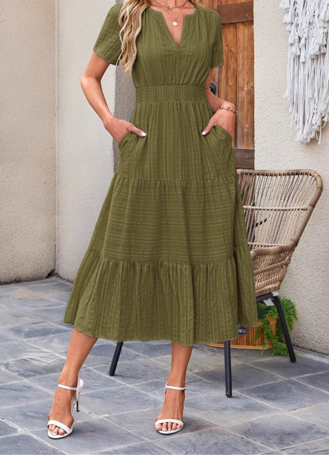 Jikina - Vestido Midi Con Cuello En V Escalonado y Bolsillos