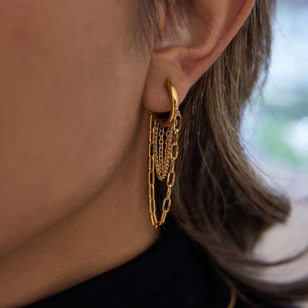 Neida - Pendientes de aro con Cadena Estudio