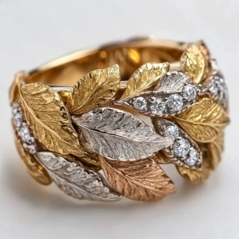 Yulee - Anillo Artesanal con Diseño de Hojas