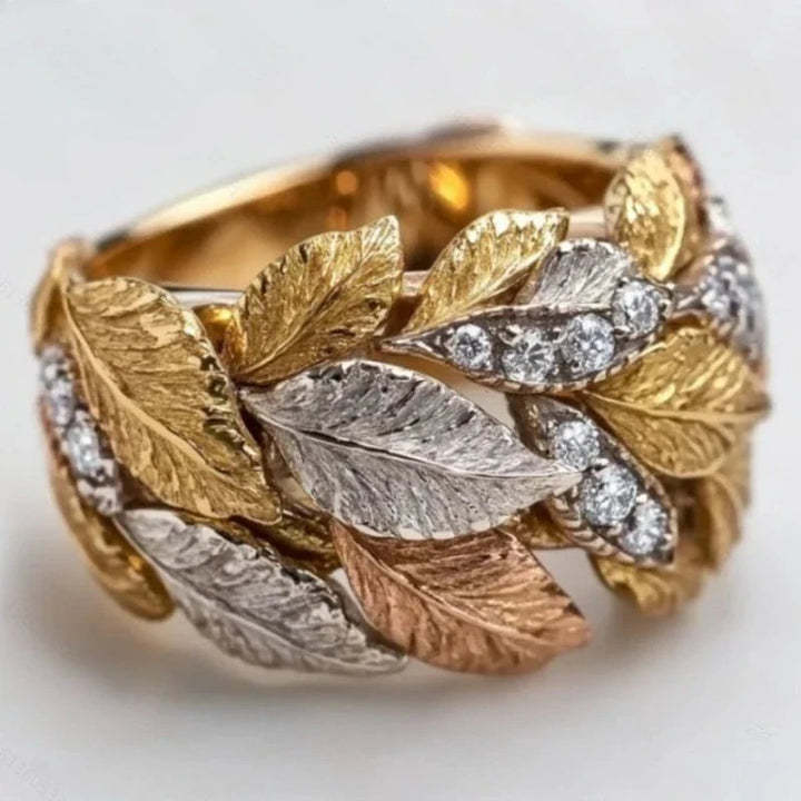 Yulee - Anillo Artesanal con Diseño de Hojas