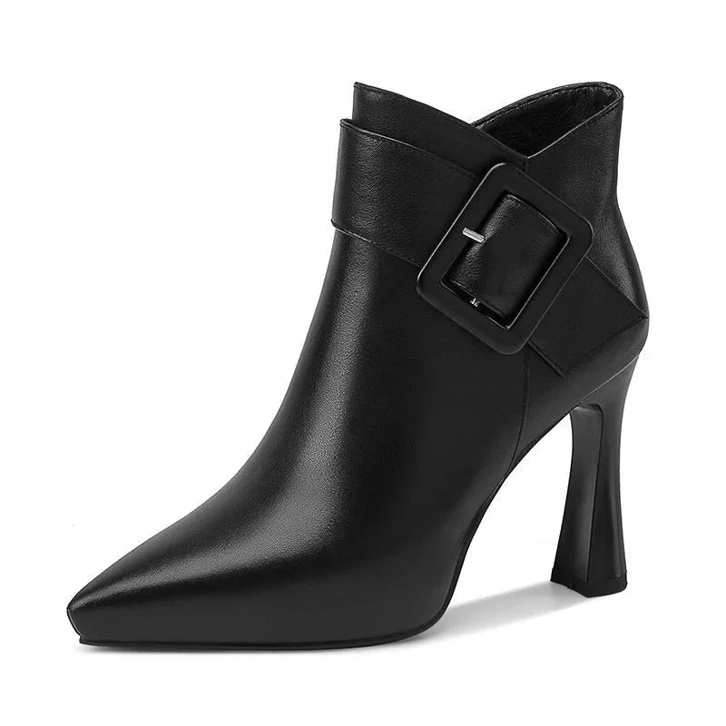 Nadine - Elegantes Botines Con Hebilla