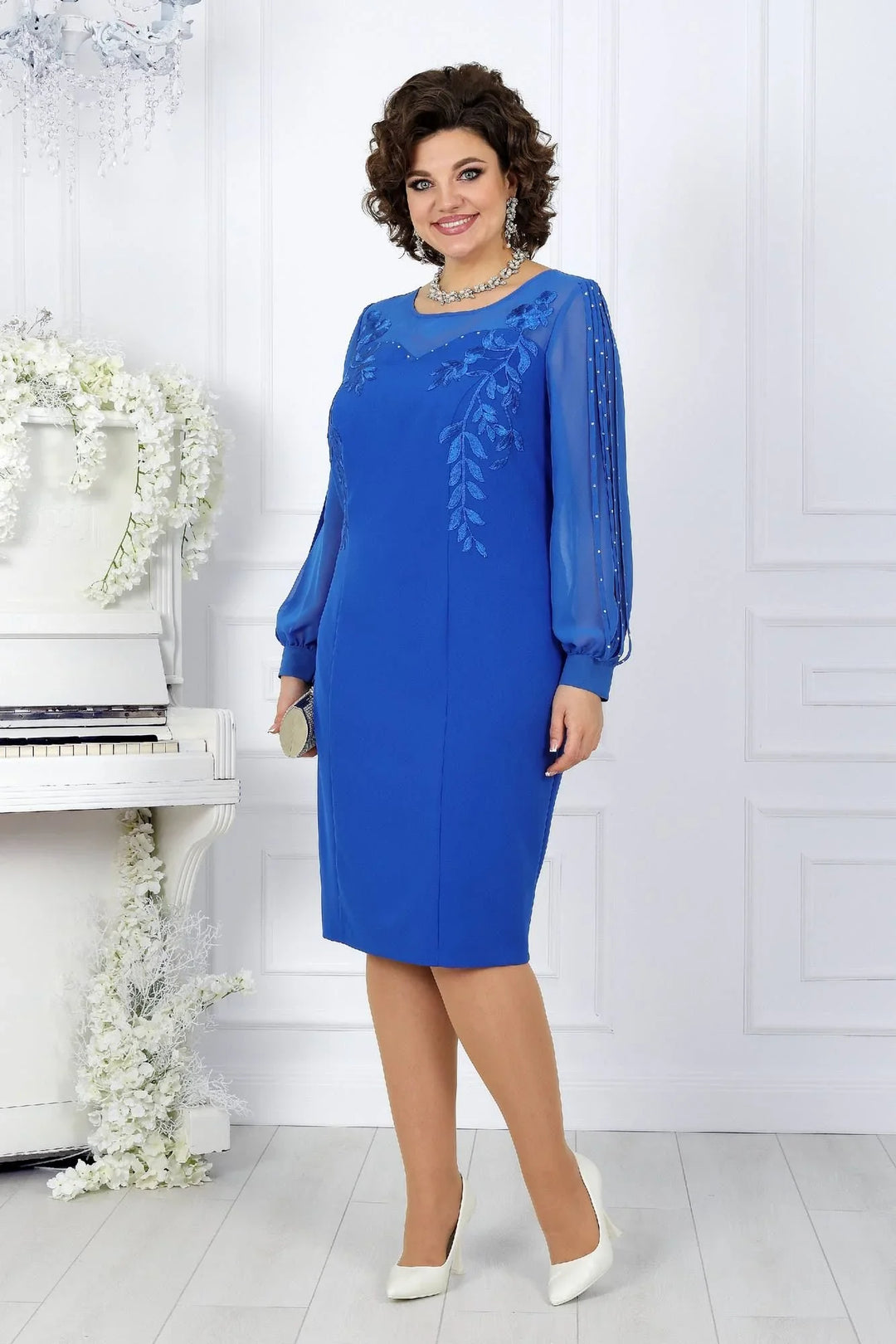 Katreen - Elegante Vestido De Manga Larga Con Bordado Floral
