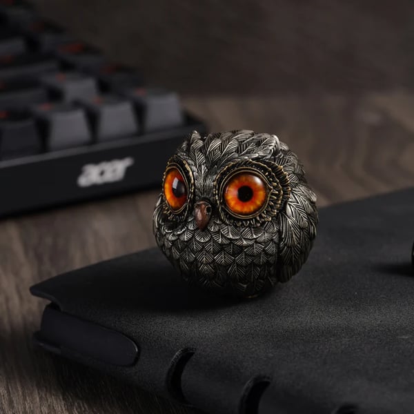 LuckyOwl - Búho De la Suerte De Bronce Guardián - El Sabio Vigilante Del Fieltro