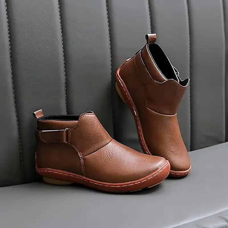 Naadine - Impermeable Cómoda Bota