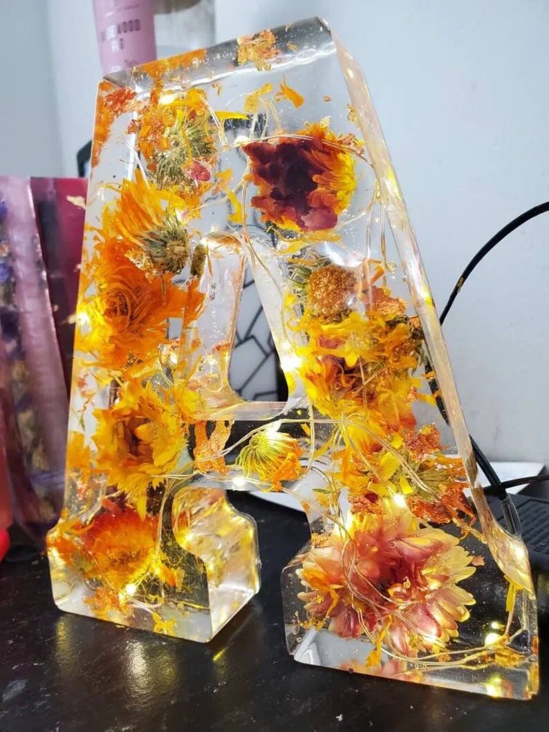 PetalLume - Lámpara De Noche De Resina Con Flores Hechas a Mano