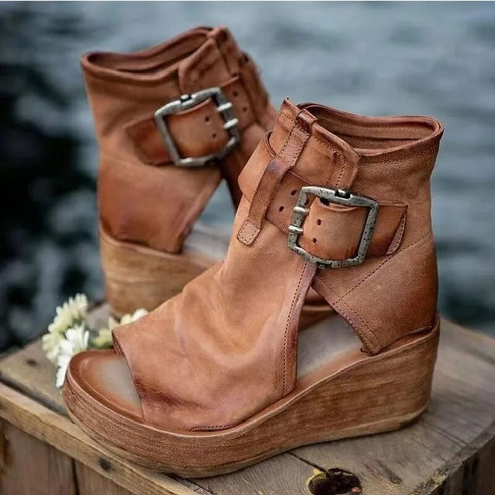 Niasya - Botines Con Correa y Hebilla
