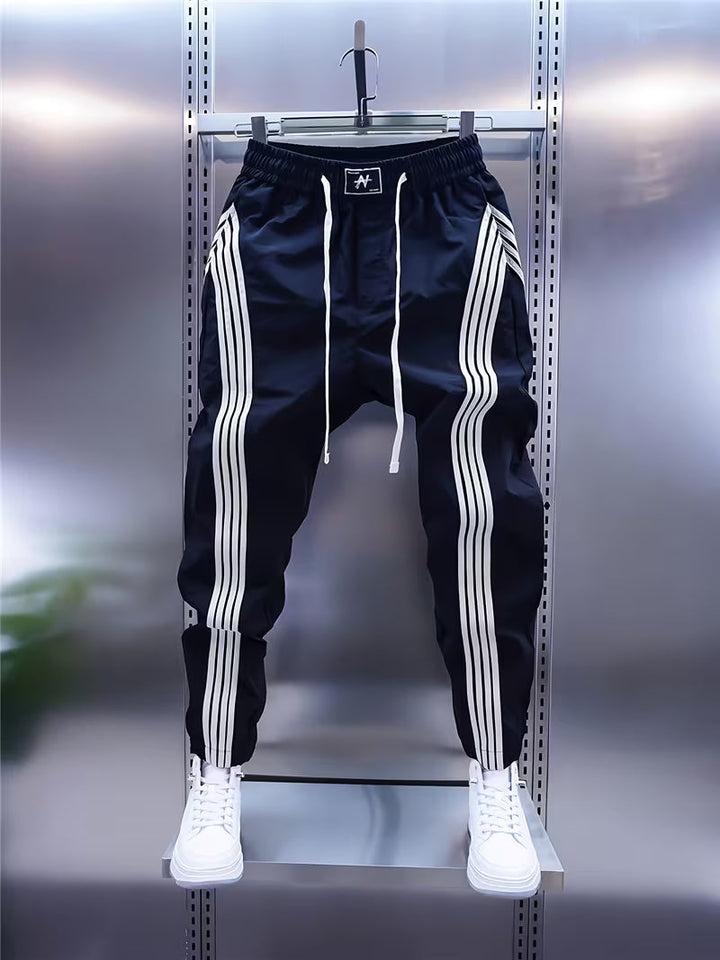Nayyar - Pantalones Cargo Con Puños Y Parches