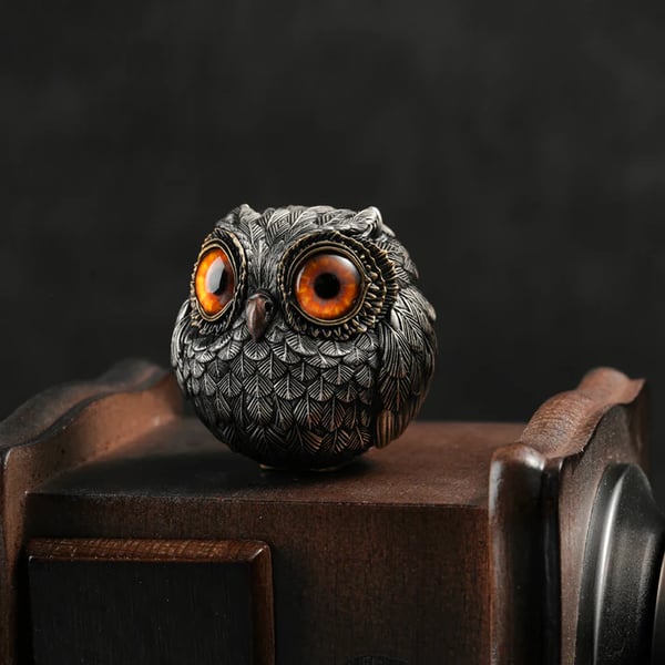 LuckyOwl - Búho De la Suerte De Bronce Guardián - El Sabio Vigilante Del Fieltro