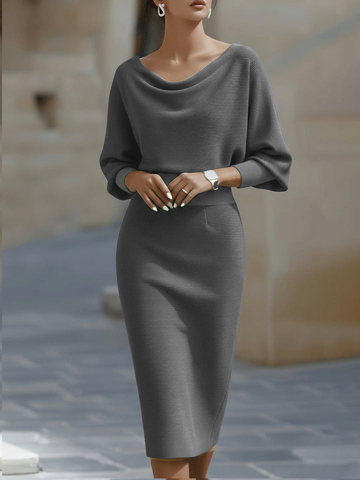 Amyy - Elegant Long Sleeve Midi Dress