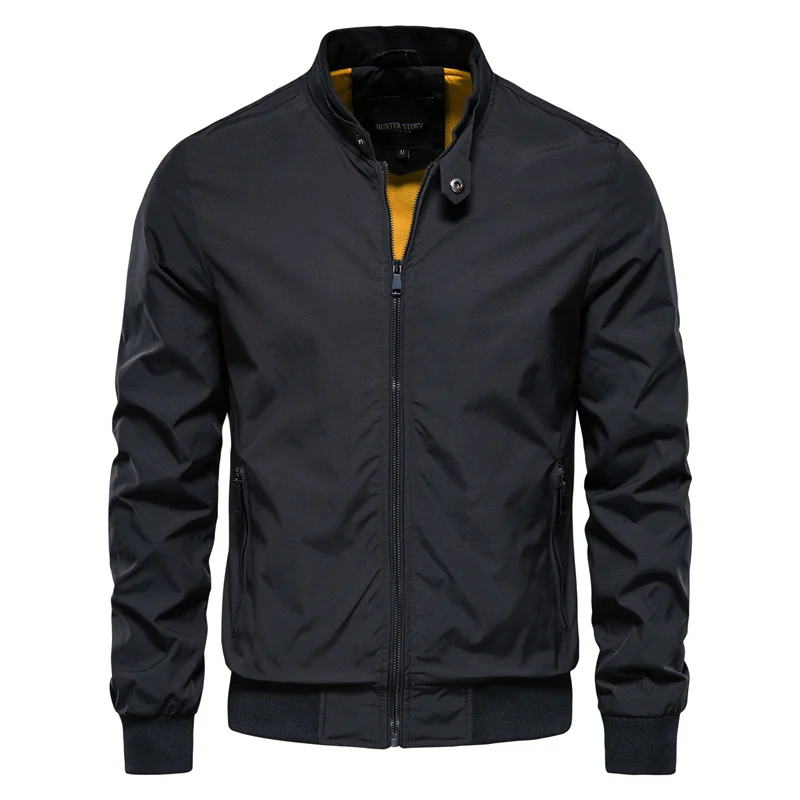 Behrend - Deportiva y Elegante Cazadora Bomber