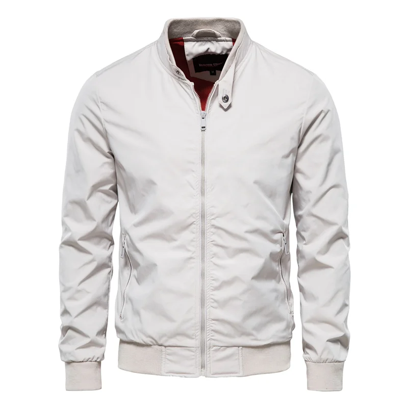 Behrend - Deportiva y Elegante Cazadora Bomber