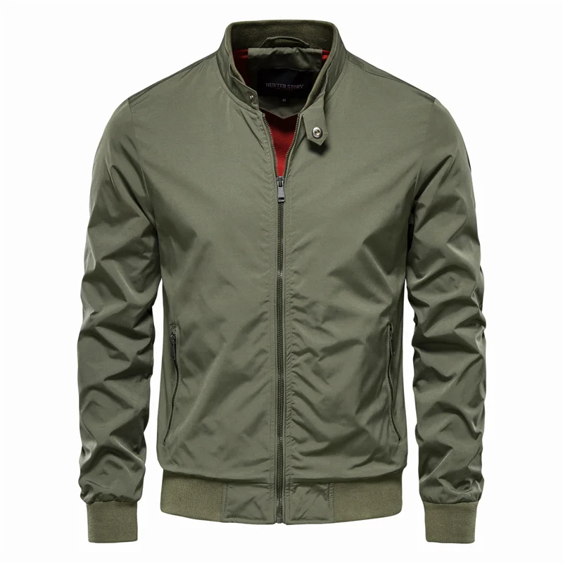 Behrend - Deportiva y Elegante Cazadora Bomber