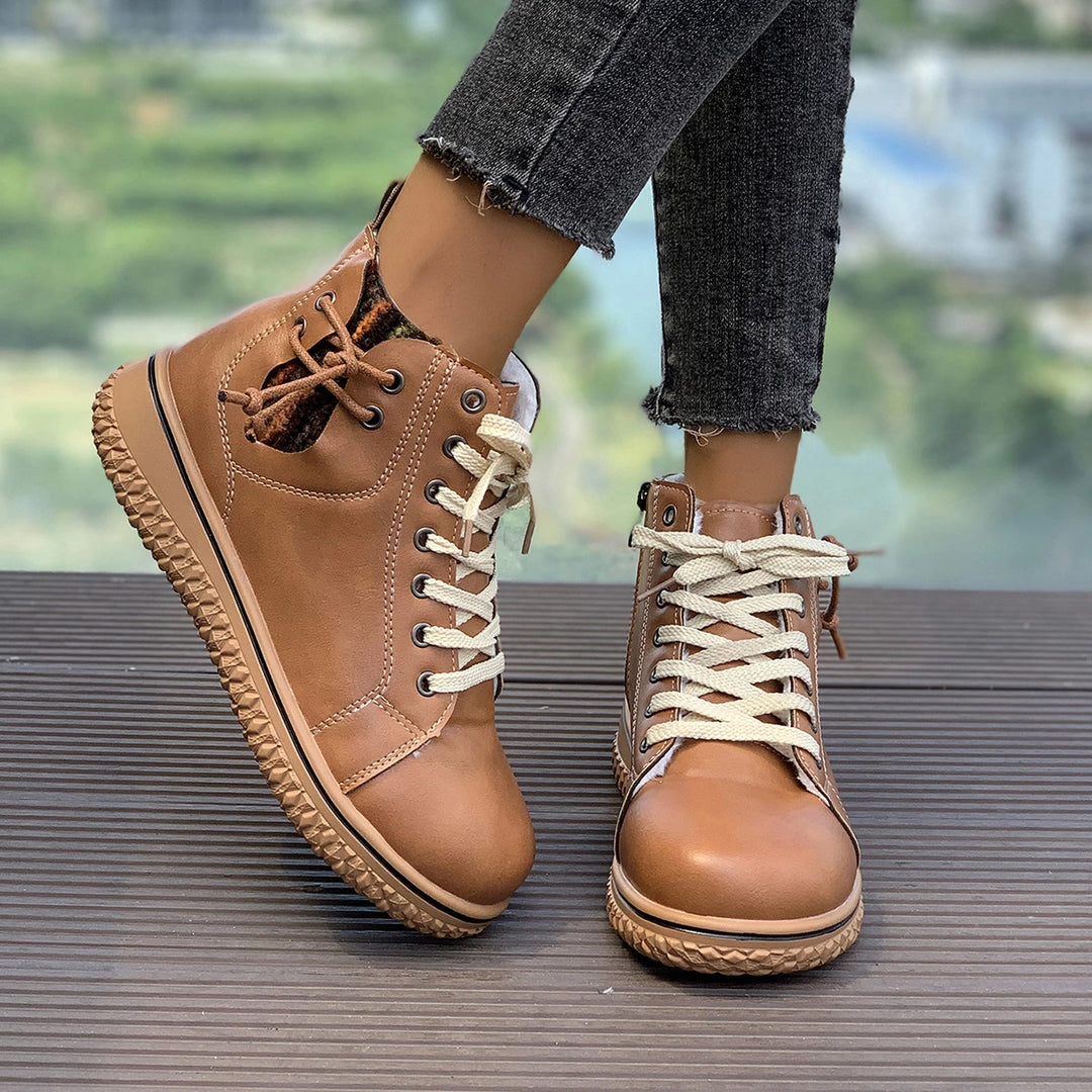 Noline - Cómodos Botines Con Cordones