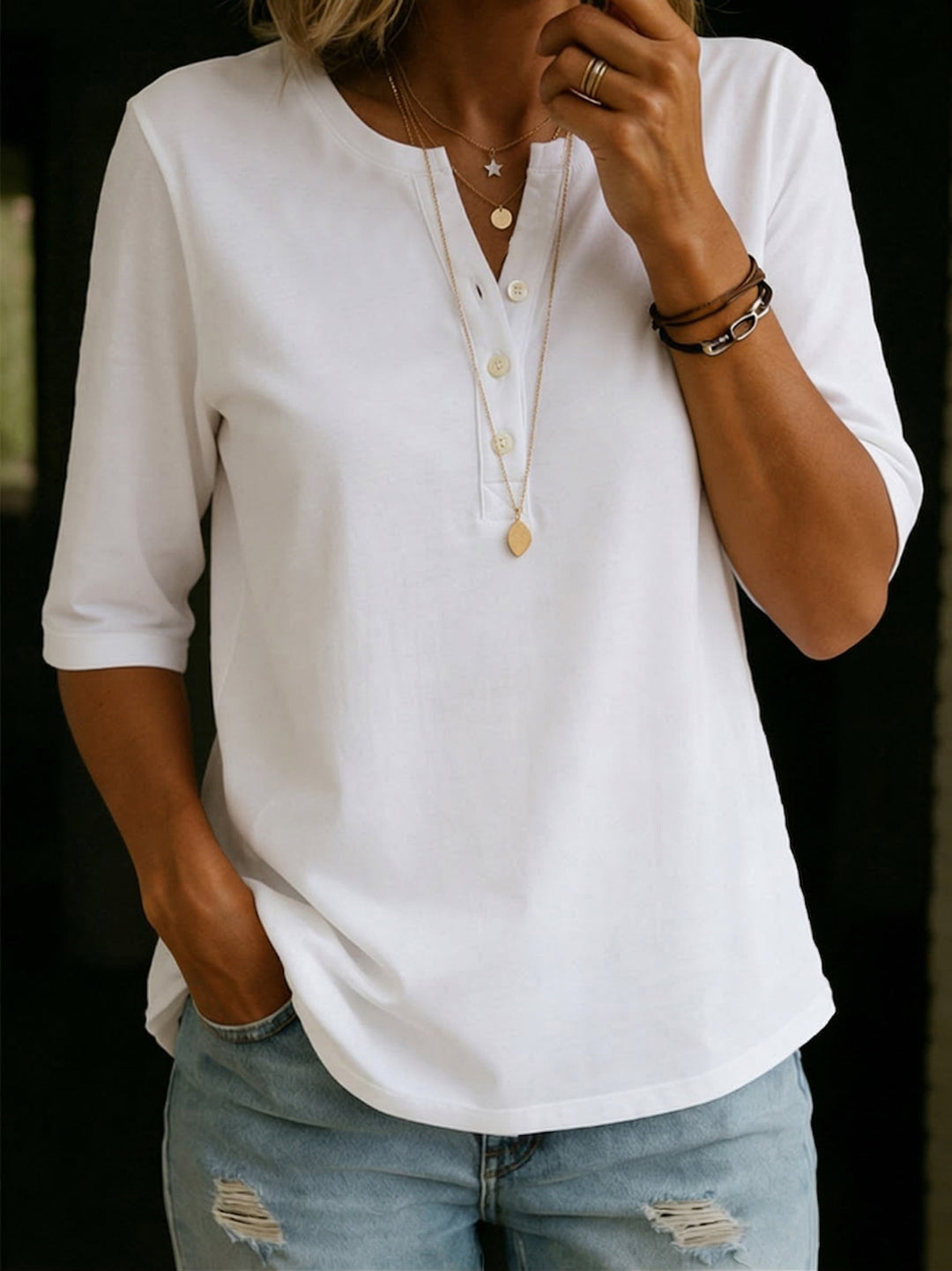 Hildah - Elegante Camiseta Henley Con Botones