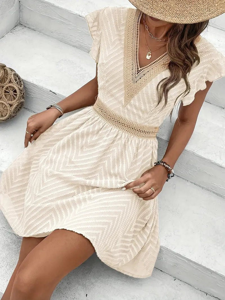 Lillian - Minivestido Con ribete de Encaje y Cuello en V